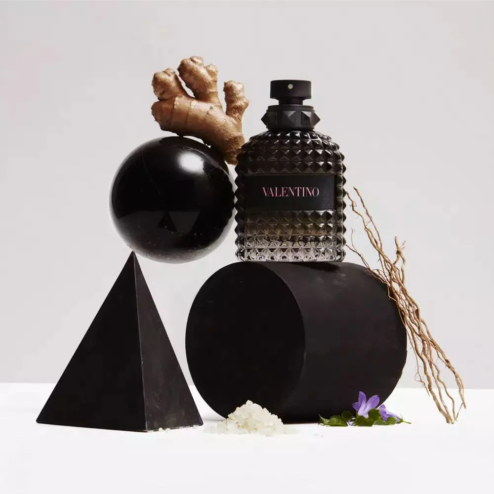 Valentino Uomo Born In Roma EDT 3 Pieces Gift Set | Luxury Woody Spicy Gift Set for Men - Image 3